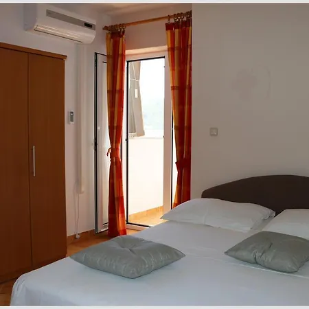 Juras * Rogoznica (Sibenik-Knin)